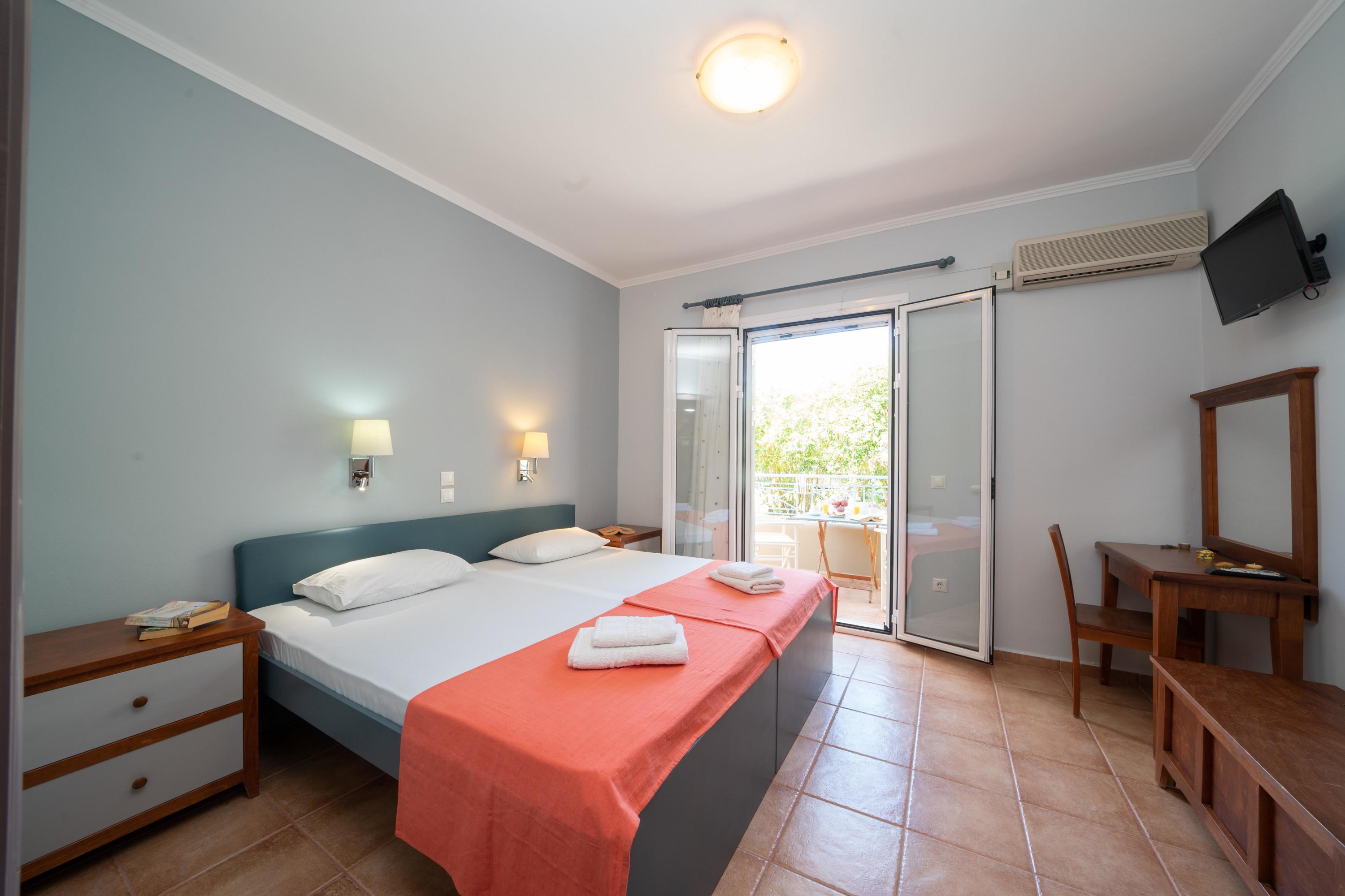 Aggelina S Apartments Xi Beach Extérieur photo